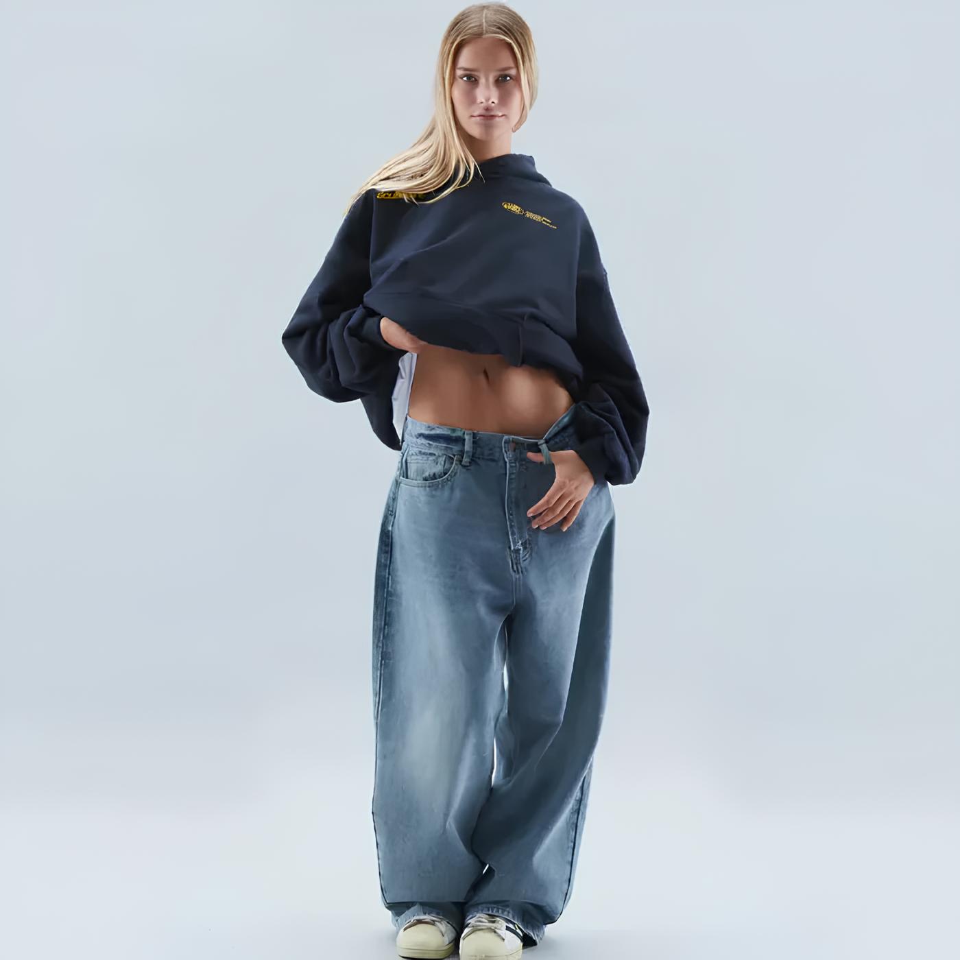 Bénéficiez de 70 % de réduction sur le Sweat à Capuche With Love aujourd'hui seulement 💕