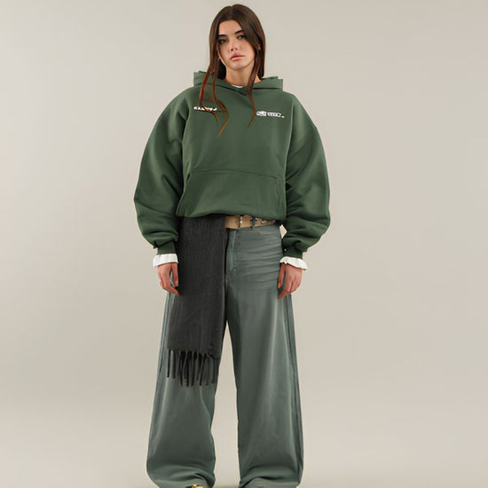 Bénéficiez de 70 % de réduction sur le Sweat à Capuche With Love aujourd'hui seulement 💕