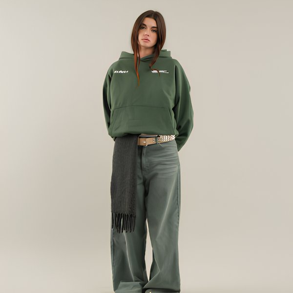 Bénéficiez de 70 % de réduction sur le Sweat à Capuche With Love aujourd'hui seulement 💕