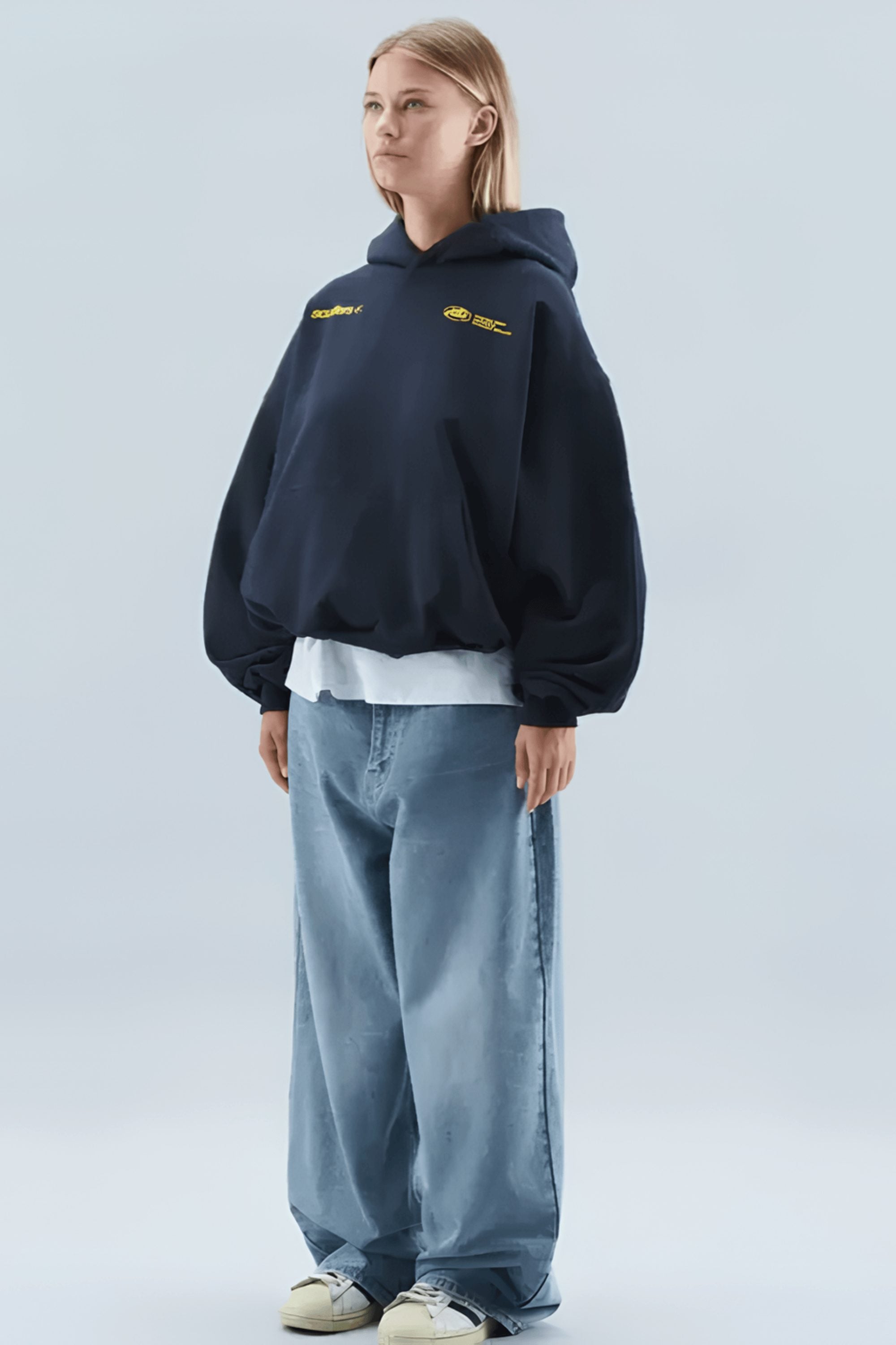 Bénéficiez de 70 % de réduction sur le Sweat à Capuche With Love aujourd'hui seulement 💕